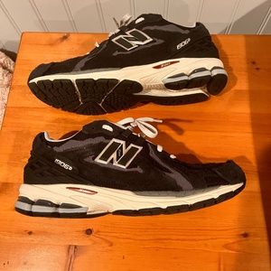 New Balance 1906d Protection Pack Black